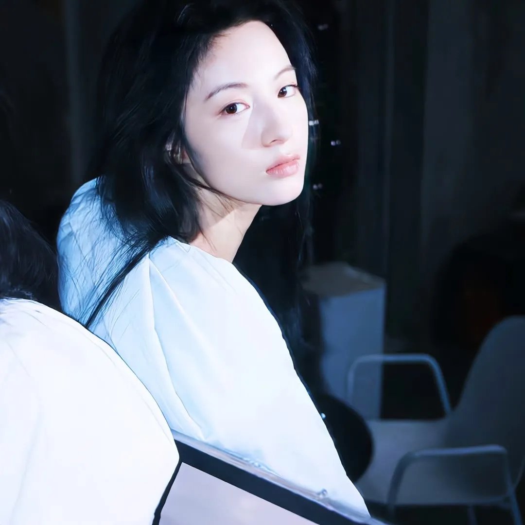 关键公敌 在线观看